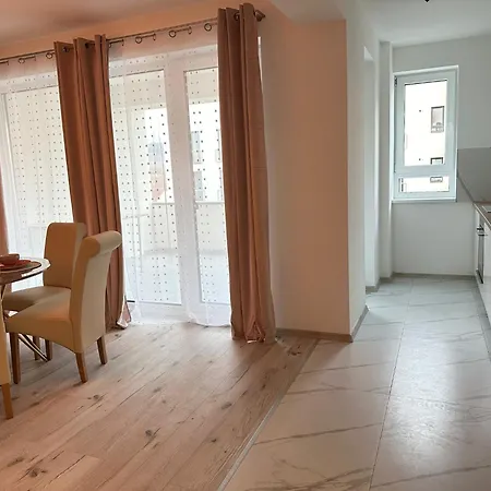 Апартаменты Luxury Near Station And Mall With Parking Сибиу