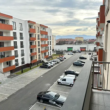 Luxury Near Station And Mall With Parking Сибиу