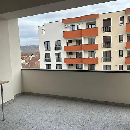 Апартаменты Luxury Near Station And Mall With Parking Сибиу